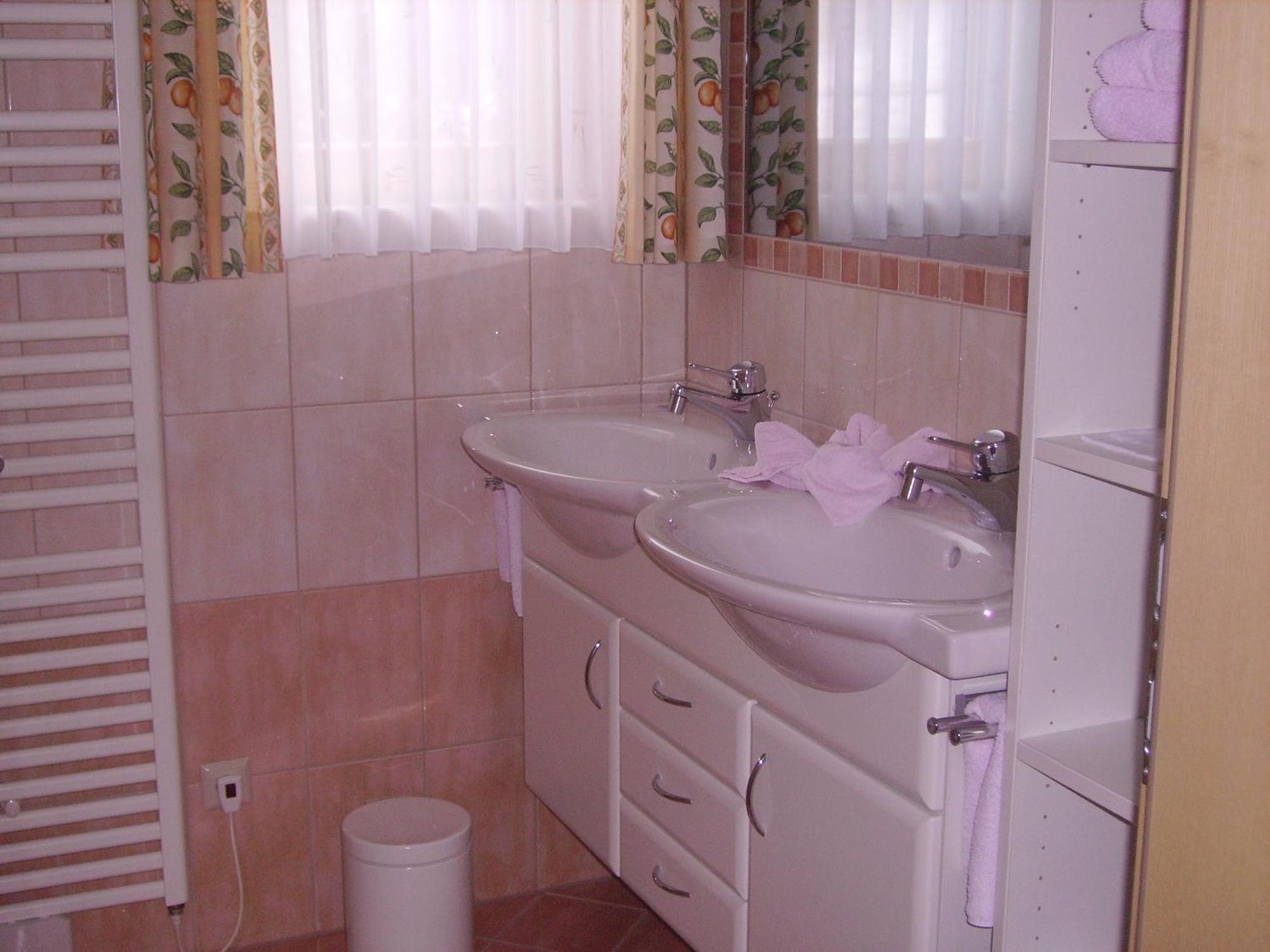 Gasthof Zur Gams Donnersbachwald Ngoại thất bức ảnh